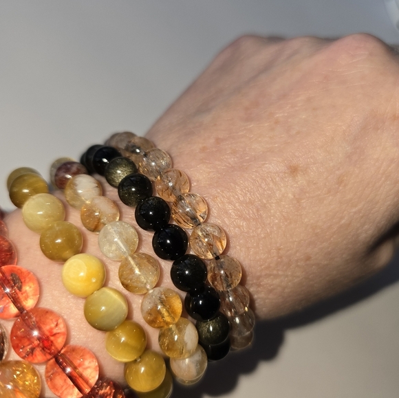 8mm Black Golden Super Seven Bracelet - Picture 9 of 12